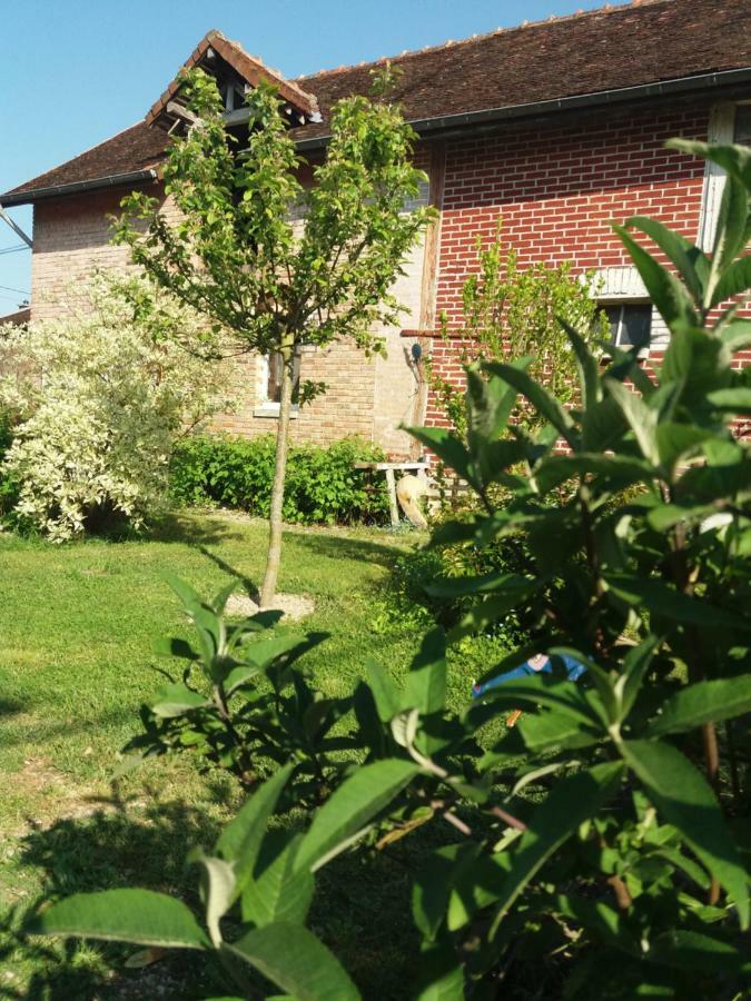 Campagn'Arts Bed & Breakfast Villechetif Bagian luar foto