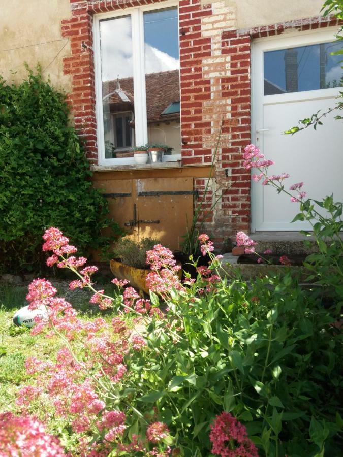Campagn'Arts Bed & Breakfast Villechetif Bagian luar foto